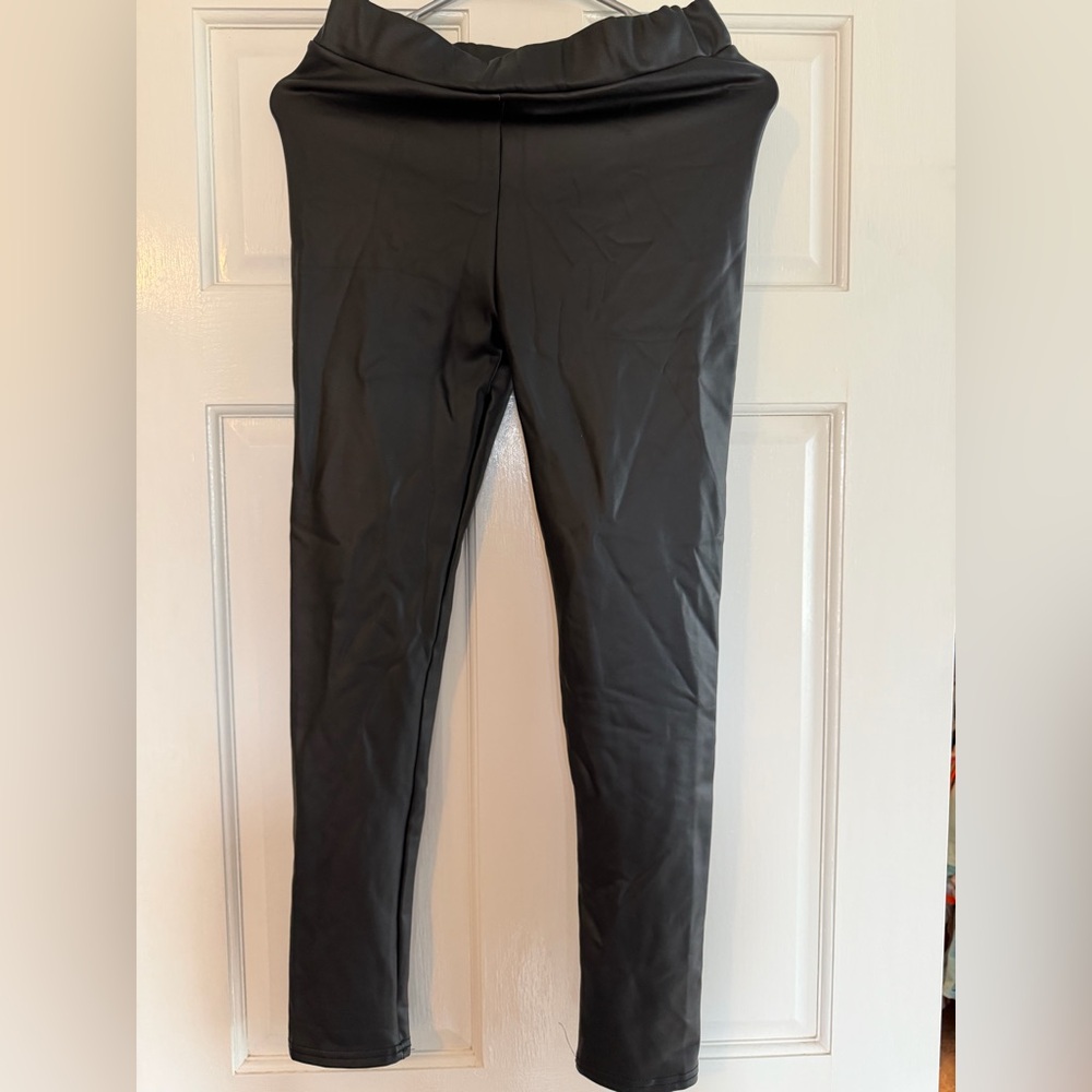 Women’s black puleather